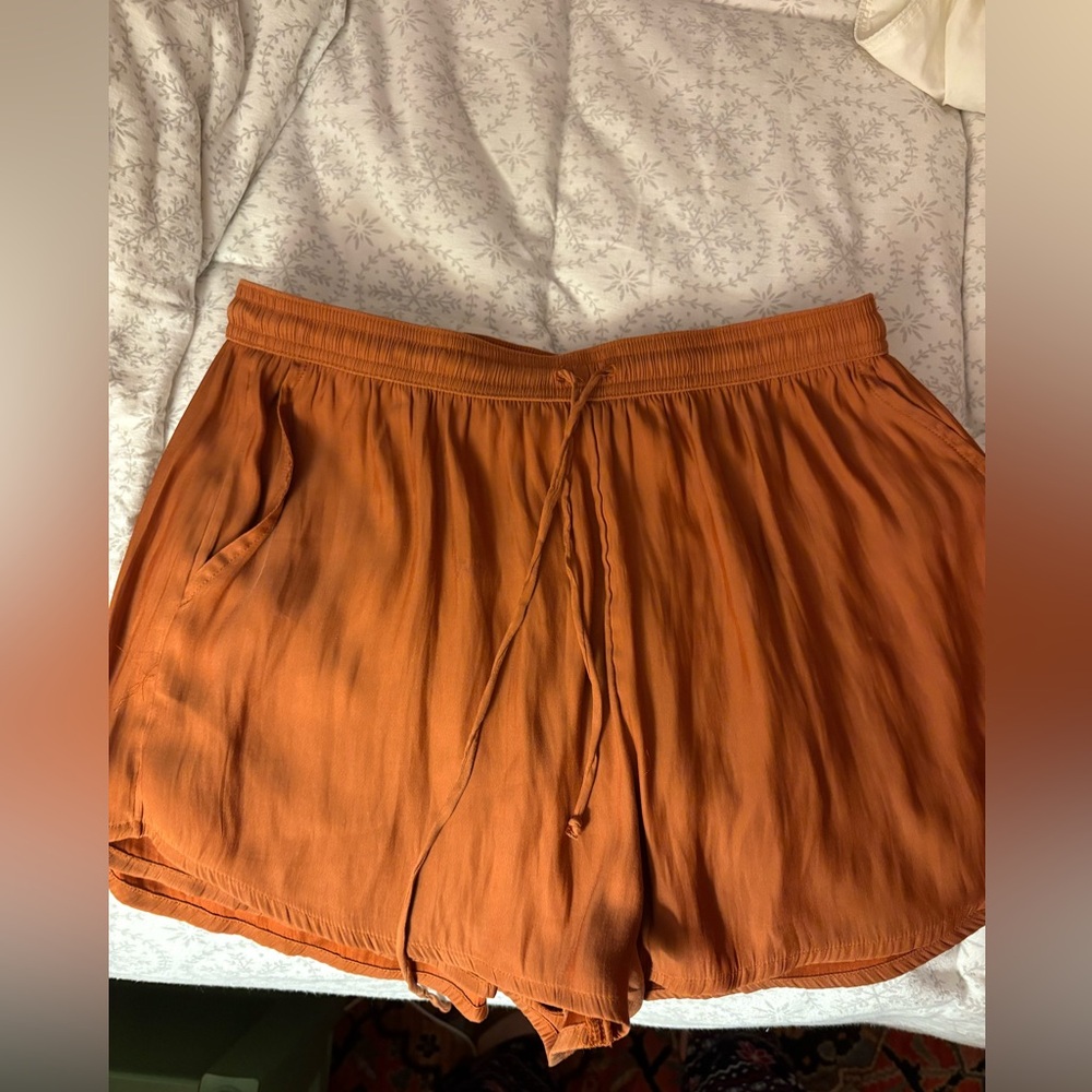 Abercrombie - Women's Orange Shorts - Size M